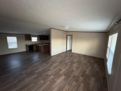 Photo 2 of 16 of home located at 10219 Farmersville R Princeton, KY 42445