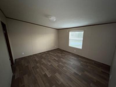 Photo 4 of 16 of home located at 10219 Farmersville R Princeton, KY 42445