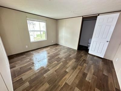 Photo 4 of 9 of home located at 2304 Wichita St #14 Pasadena, TX 77502