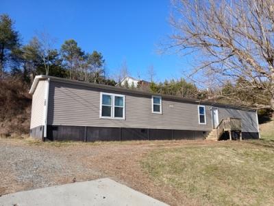 Photo 2 of 15 of home located at 100 Sprouse Town Rd Weaverville, NC 28787