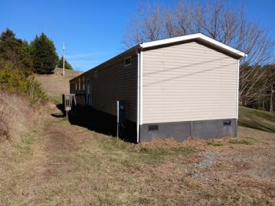 Photo 4 of 15 of home located at 100 Sprouse Town Rd Weaverville, NC 28787