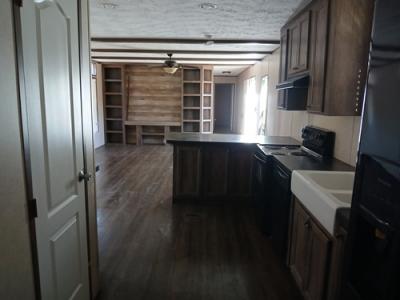 Photo 5 of 15 of home located at 100 Sprouse Town Rd Weaverville, NC 28787