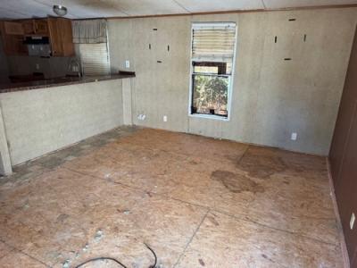 Mobile Home at 250 County Road 2231 Center, TX 75935
