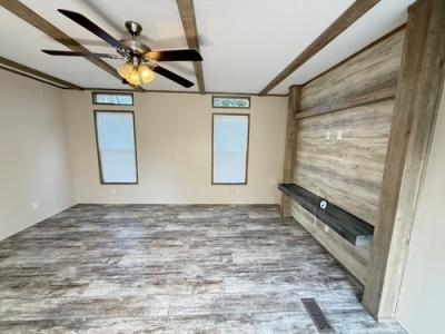 Photo 3 of 17 of home located at 2587 Isbell Ln Silsbee, TX 77656