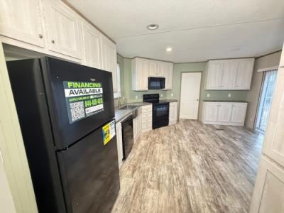 Photo 4 of 17 of home located at 2587 Isbell Ln Silsbee, TX 77656