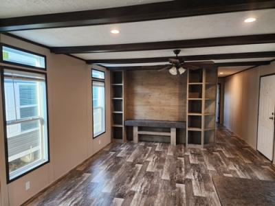 Photo 2 of 14 of home located at 16071 Old Greensboro Moundville, AL 35474