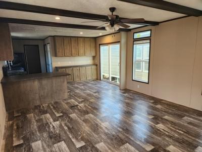 Photo 3 of 14 of home located at 16071 Old Greensboro Moundville, AL 35474