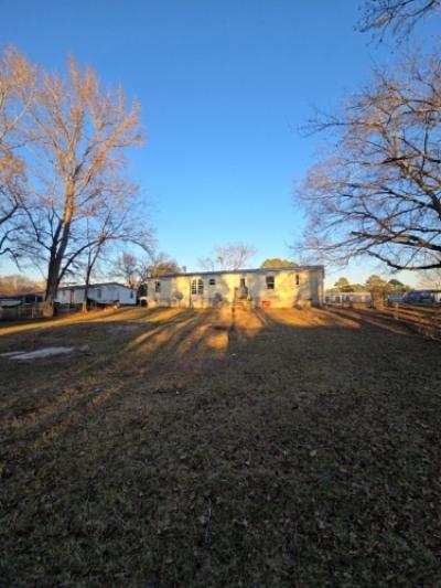 Photo 3 of 16 of home located at 2524 Carriage Rd Fayetteville, NC 28312