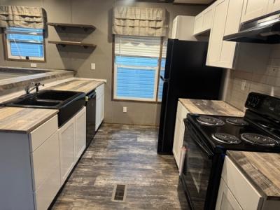 Photo 4 of 9 of home located at 31888 Alabama 75 Oneonta, AL 35121