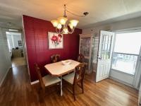 1978 Hillcrest Manufactured Home