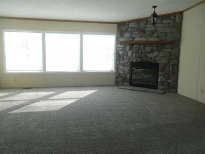 Photo 3 of 4 of home located at 28983 Stonewood Flat Rock, MI 48134