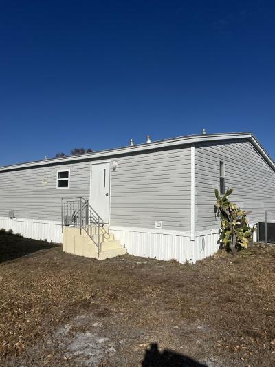 Photo 3 of 11 of home located at 2494 Dillon Court Kissimmee, FL 34741