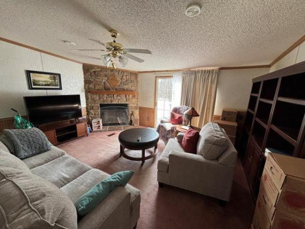 1995 Oakwood Mobile Home