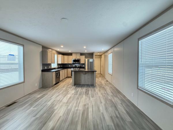 2025 Clayton-Wakarusa Mobile Home