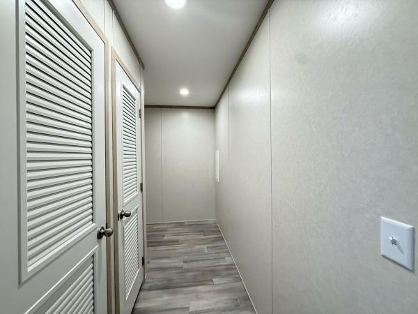 2025 Clayton-Wakarusa Mobile Home