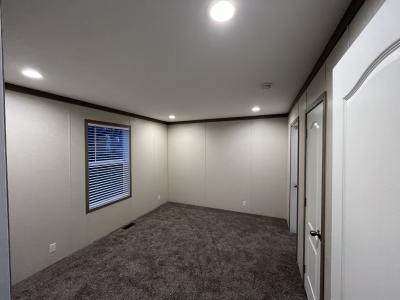 Photo 3 of 8 of home located at 3430 N. Peoria Drive Lot 158 Springfield, IL 62702