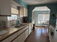 1980 Twin HS Mobile Home