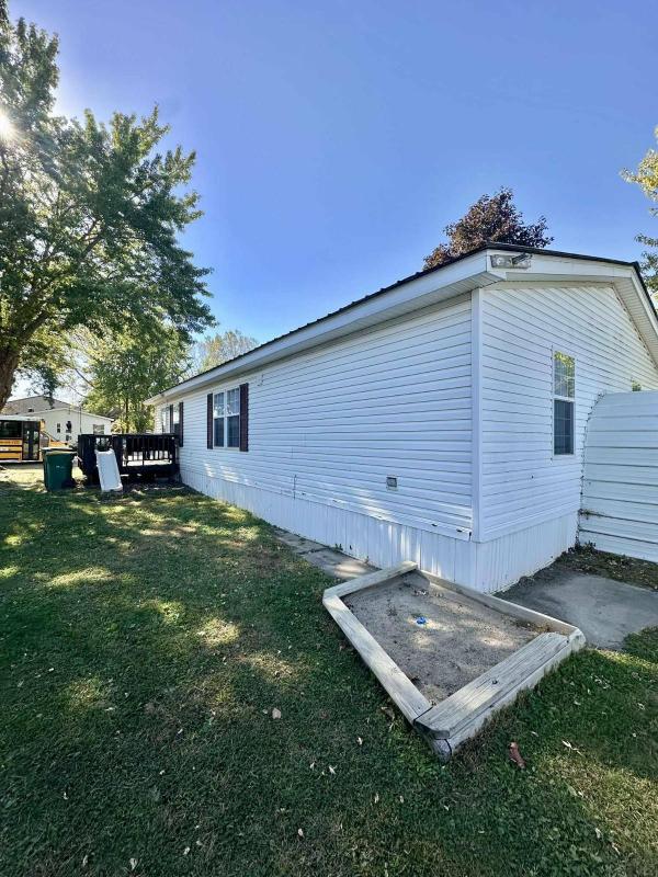 1997  Mobile Home For Sale