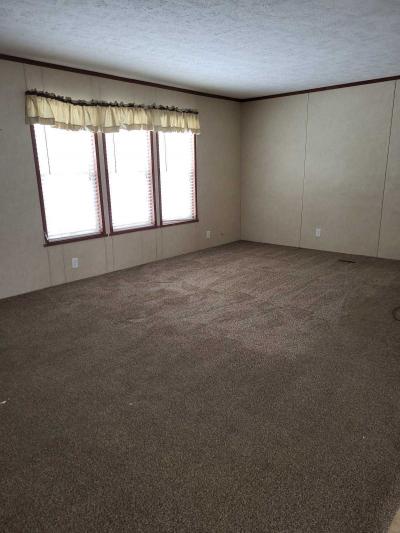 Photo 3 of 11 of home located at 2044 Mcdivitt Ct #160 Milford, MI 48381