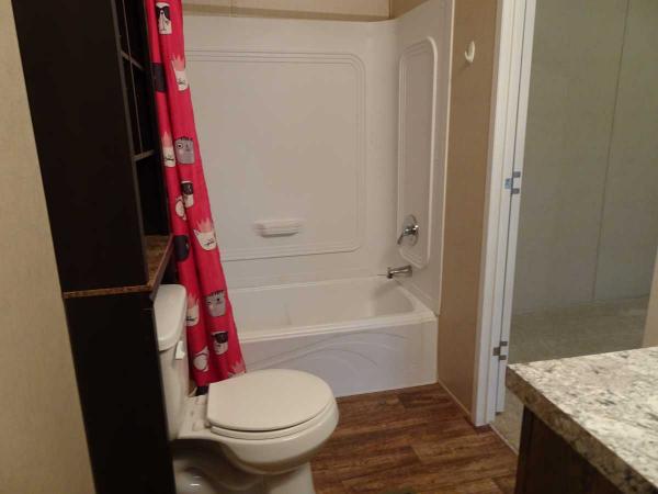 2018 Clayton Homes BSP14663R Mobile Home