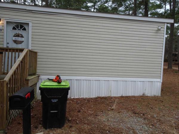 2018 Clayton Homes BSP14663R Mobile Home