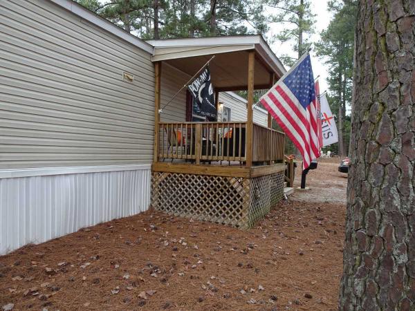 2018 Clayton Homes BSP14663R Mobile Home