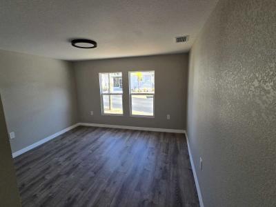 Photo 5 of 8 of home located at 101 Oakhill Ridge Rd Valrico, FL 33594