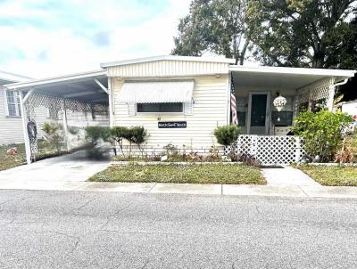 Photo 3 of 17 of home located at 601 Starkey Rd Largo, FL 33771