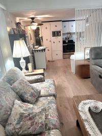 AGE 40+ Mobile Home
