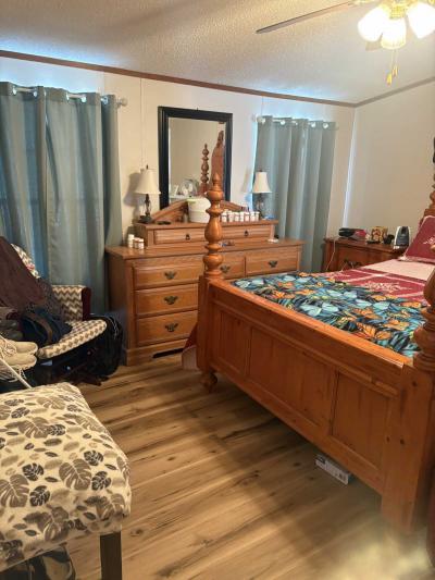 Photo 5 of 19 of home located at 2115 Musket Dr Navarre, FL 32566