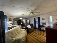 1990 FLEE Manufactured Home