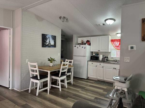 2001 Winn Mobile Home For Sale