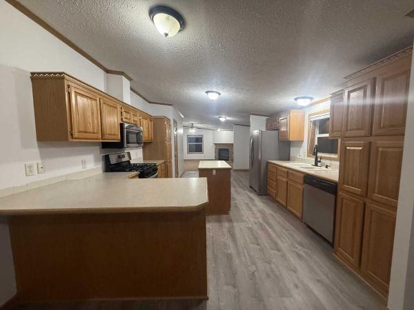 2001 Manufactured Home