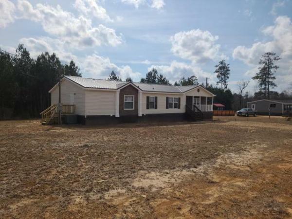Photo 1 of 2 of home located at 2075 Hartwell Rd Summit, MS 39666