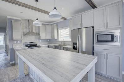 Photo 5 of 30 of home located at 138 Cabbage Palm Lane Naples, FL 34114