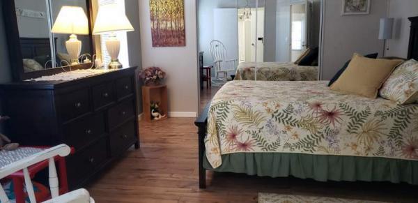 1994 Homes of Merit Manufactured Home