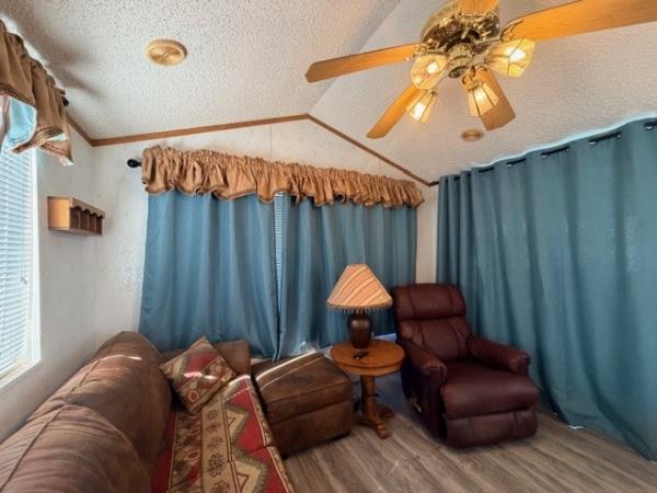 1999 Cavco Manufactured Home