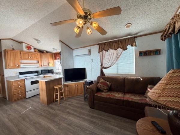 1999 Cavco Manufactured Home