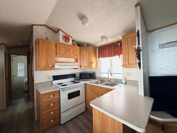 1999 Cavco Manufactured Home