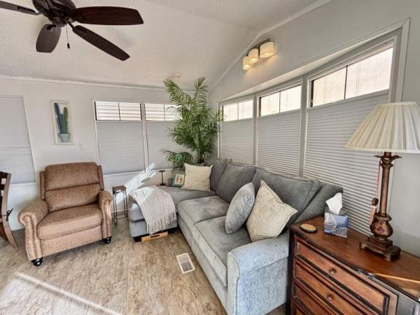 1986 Park Manufactured Home