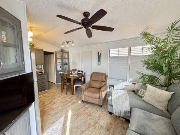 1986 Park Manufactured Home