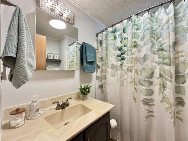 1986 Park Manufactured Home