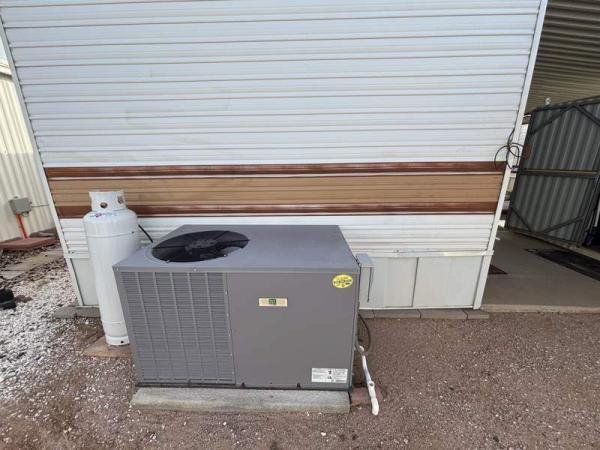 1986 Park Manufactured Home