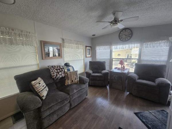 1990 Redman Manufactured Home