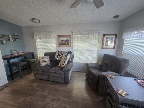 1990 Redman Manufactured Home