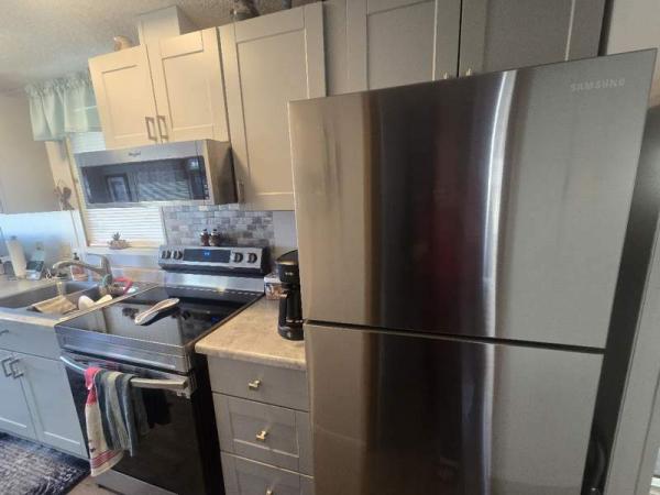 1990 Redman Manufactured Home