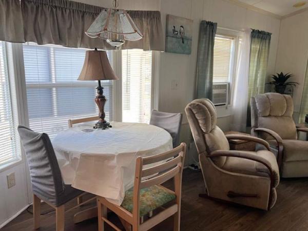 1994 MONT Manufactured Home