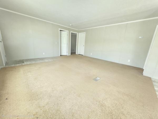 2019 Advantage II RA2852 215 Mobile Home