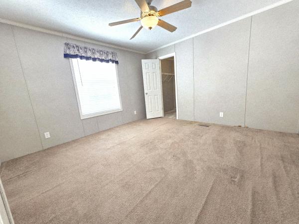 2019 Advantage II RA2852 215 Mobile Home