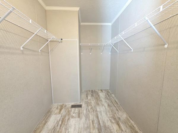 2019 Advantage II RA2852 215 Mobile Home